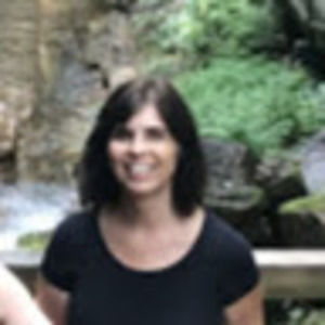 Meet your Posher, Claudia